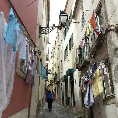 Alfama's Nest Adica Patio Apartament Lizbona